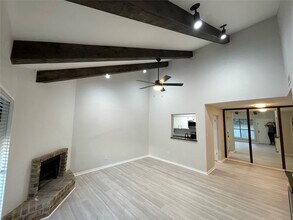 Building Photo - 1100 Augusta Dr