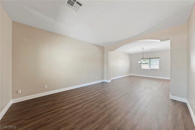 Building Photo - 6005 W Cabo San Lucas Ave