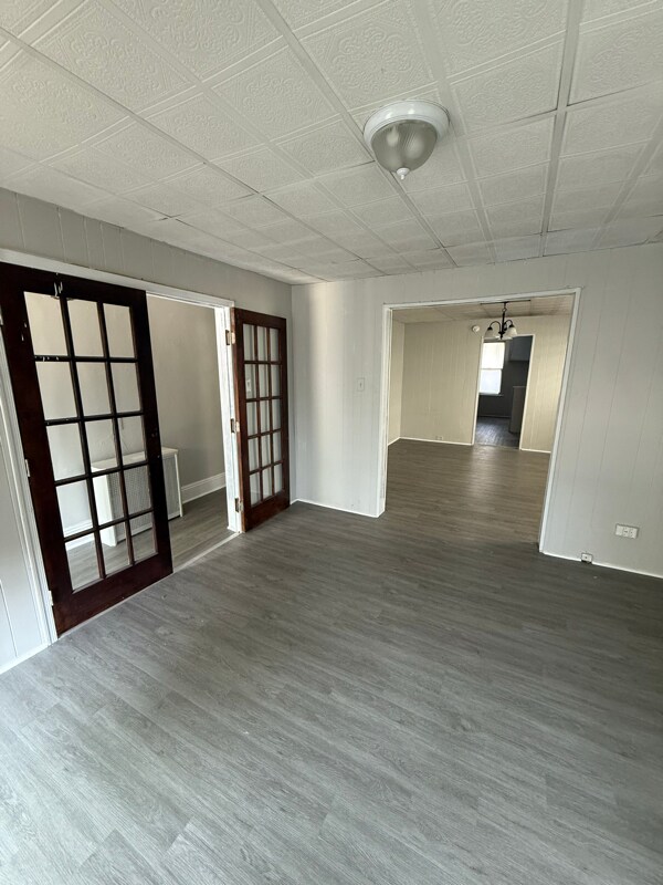 Foto del edificio - 1365 Capouse Ave