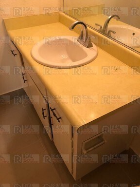 Foto del edificio - Modesto 3 Bedroom 2 Bath Home