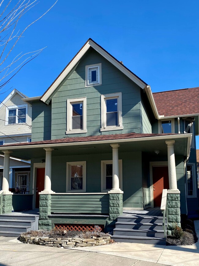 Building Photo - 3171 Scranton Rd