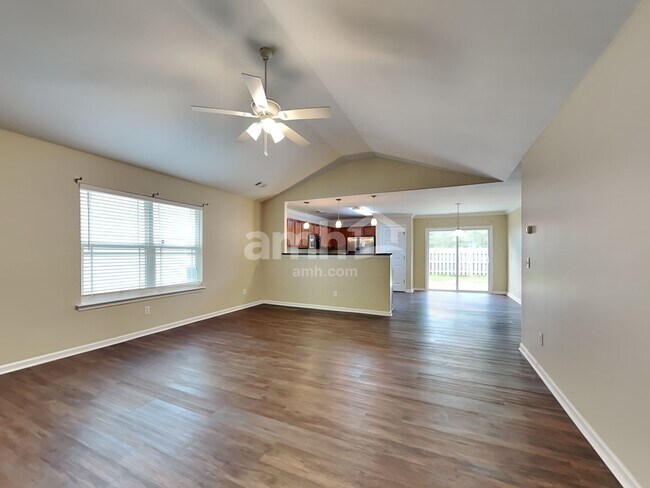 Foto del edificio - 58 Old Mill Rd