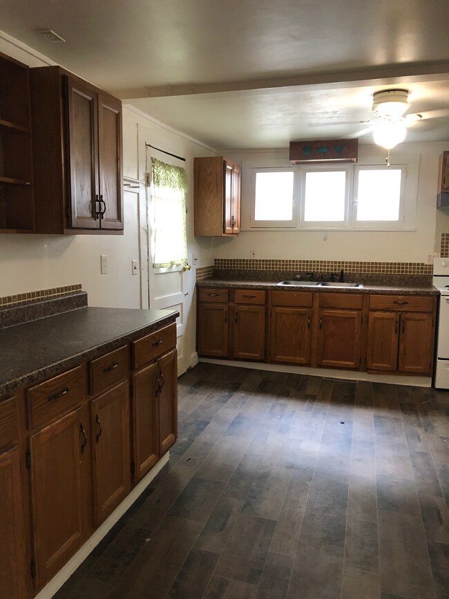 Kitchen - 522 Water Street