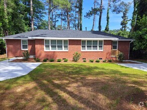 Building Photo - 1450-1452 Brentwood Dr