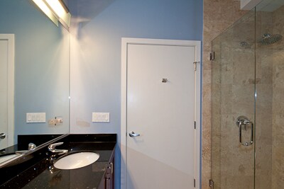 Building Photo - 651 N Milwaukee Ave