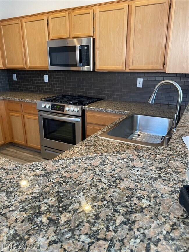 Building Photo - 10200 Delray Beach Ave
