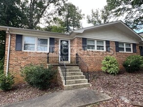 Building Photo - 919 Fisher Cir