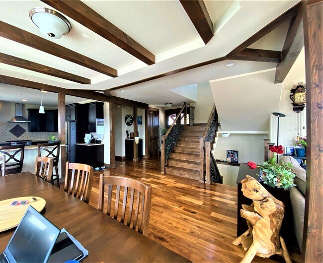Foto del edificio - 33530 Mt Wilson Trail