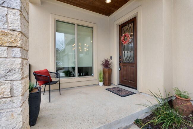 Foto del edificio - 4616 Avery Way