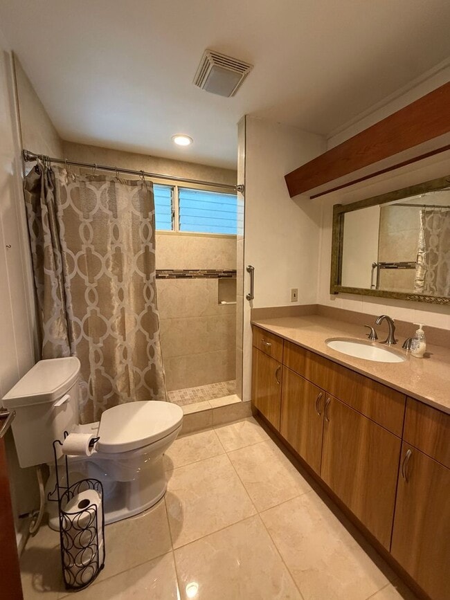 Building Photo - 3 BDRM/1 BATH with Ohana Unit