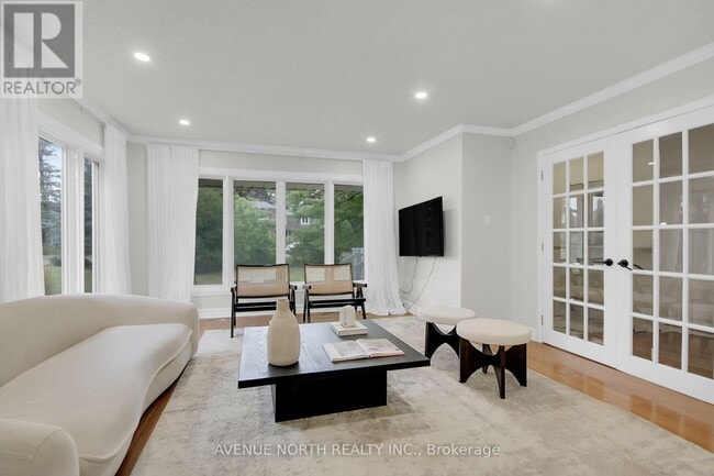 Building Photo - 65 Rothwell Dr