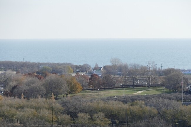 Foto del edificio - 1400 S Michigan Ave