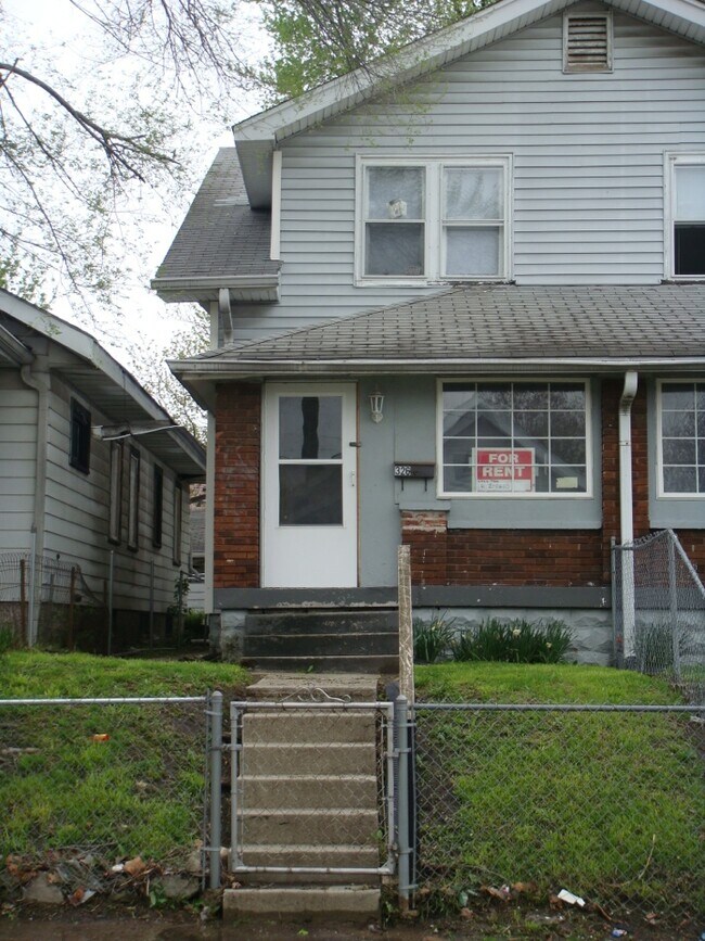 Foto del edificio - 326 Eastern Ave