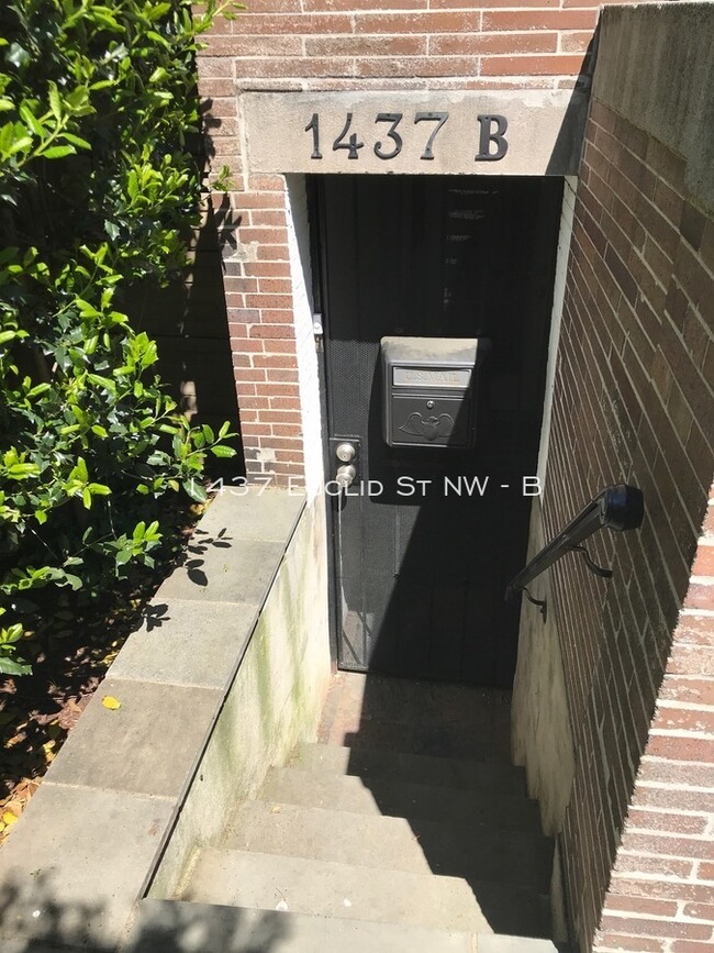 Building Photo - 1437 Euclid St NW