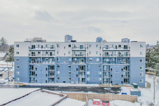 Photo du bâtiment - Spurline Flats