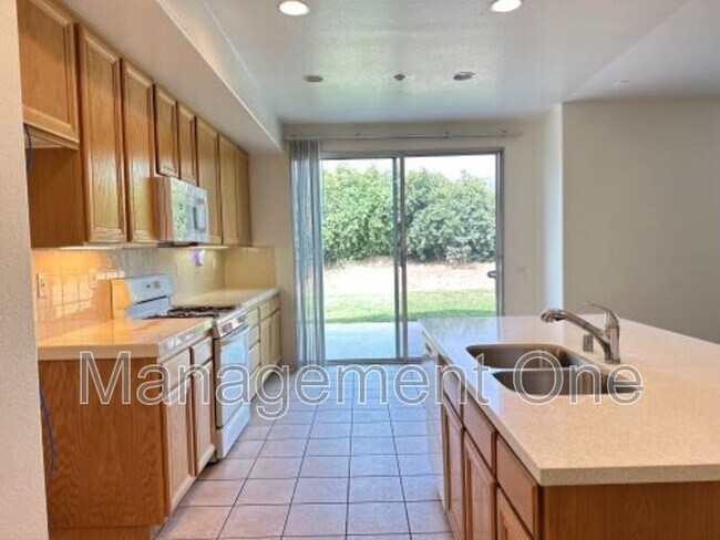 Building Photo - 4862 Brookstone Ct