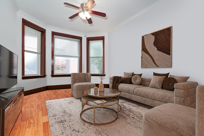 Foto del edificio - 2347 W Walton St