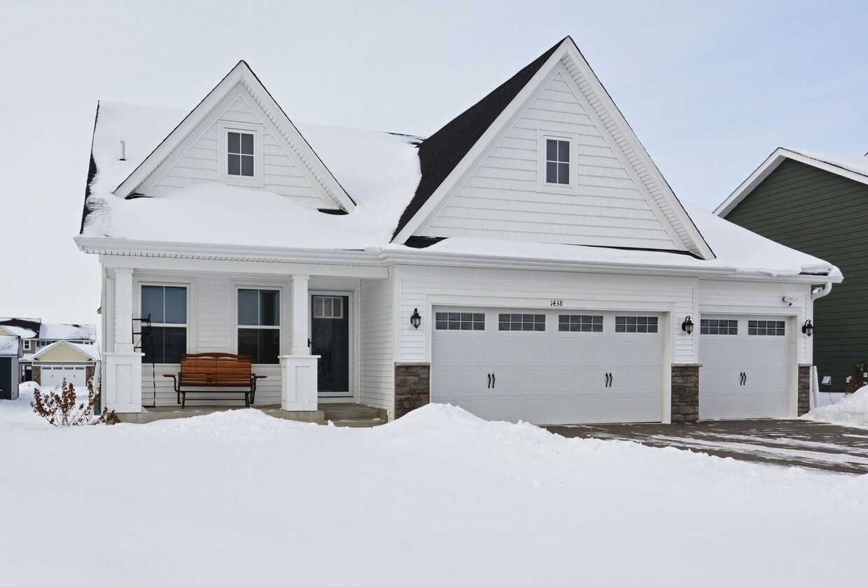 Beautiful 3 BD / 2.5 BA home in Carver! House Rental in Carver, MN