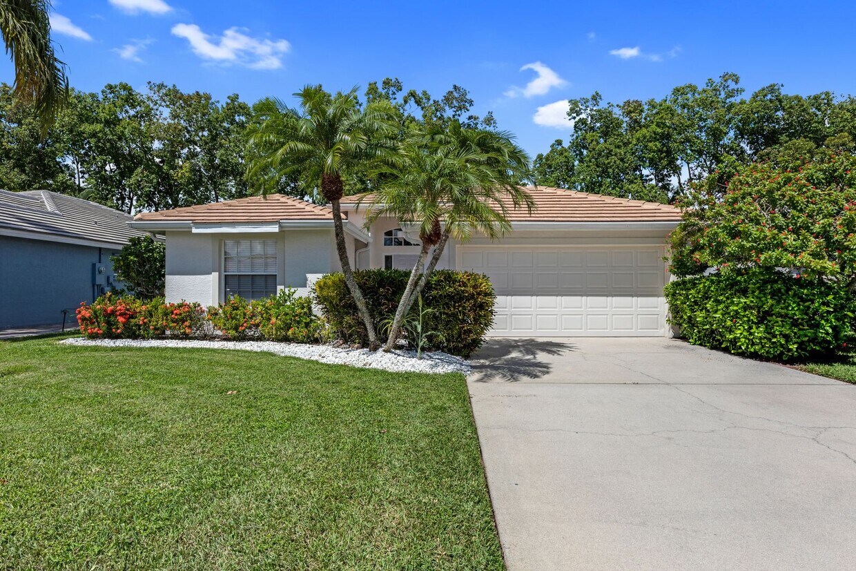 Fully Furnished Seasonal Rental! House Rental in Bonita Springs, FL