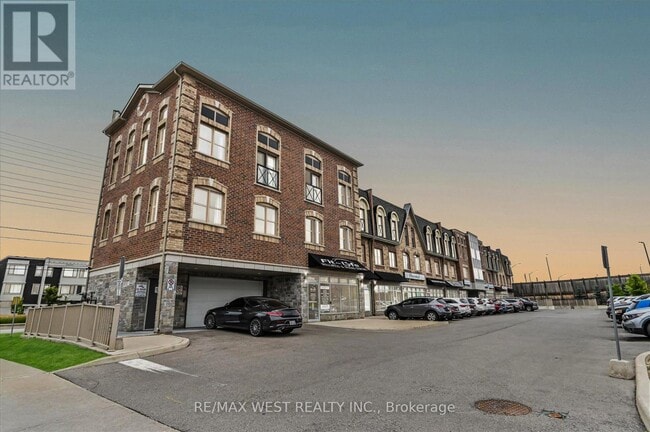 Building Photo - 3865 Major Mackenzie Dr W