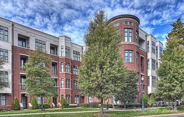 Foto principal - 2810 Selwyn Ave