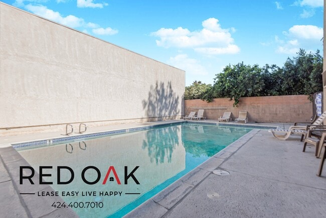 Foto del edificio - 8614 Woodley Ave