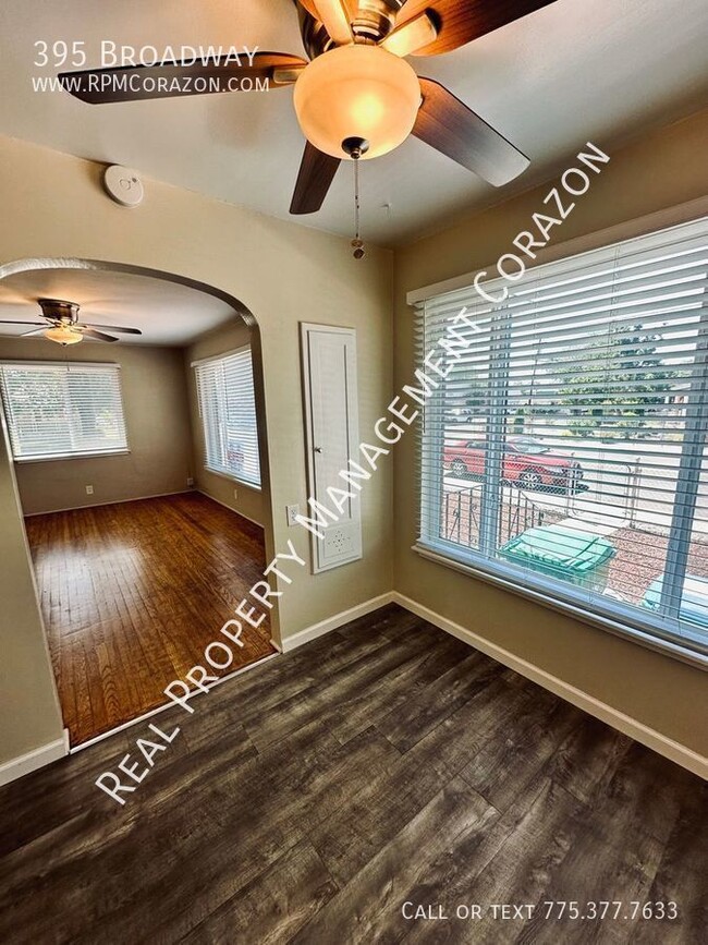 Building Photo - Spacious Remodeled One-Bedroom with A/C & ...