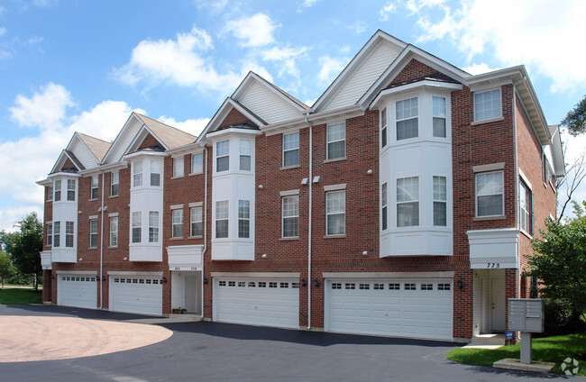 Foto del edificio - 775-788 W Northwest Hwy