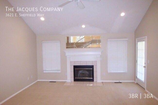 Building Photo - 3621 E Sheffield Way
