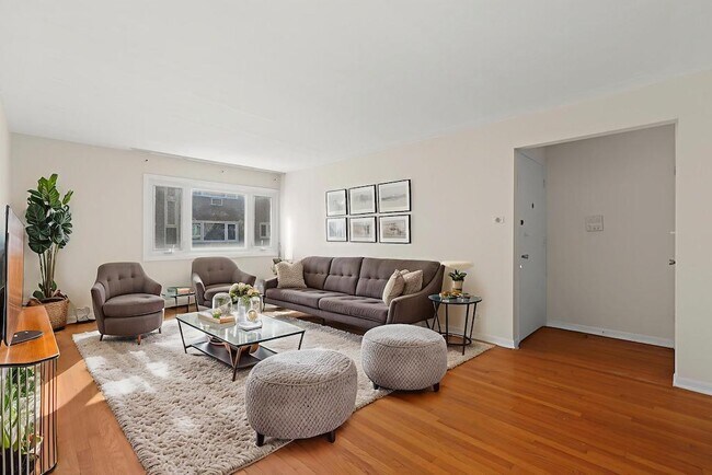 Foto del edificio - 8121 S King Dr