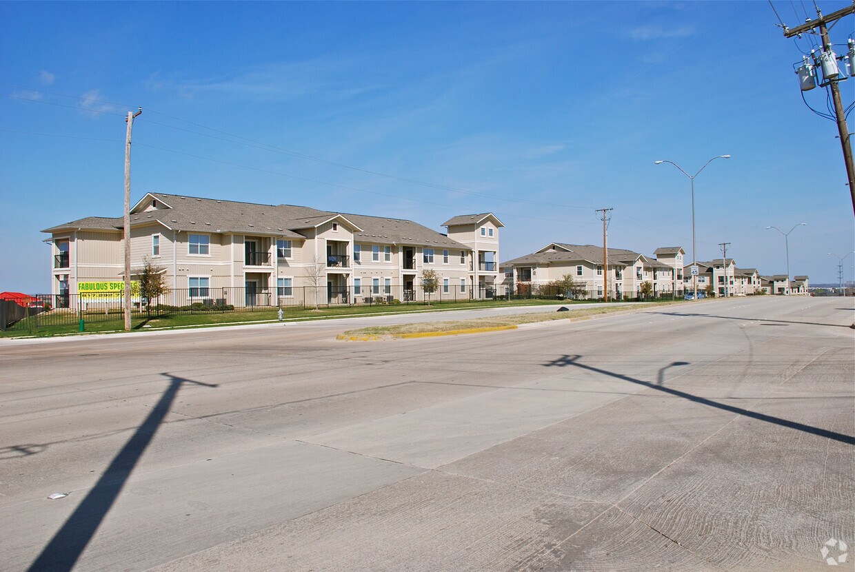 Cumberland on Granbury Apartments in Fort Worth, TX