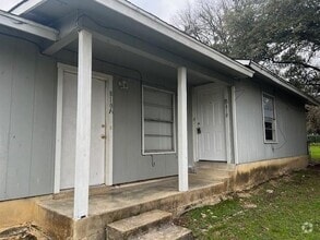 Building Photo - 816 Hazelton St