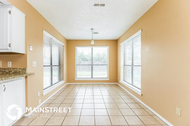 Foto del edificio - 100 N Eastgate Dr