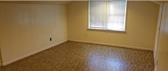Loft bedroom - 1923 W 9th Ave