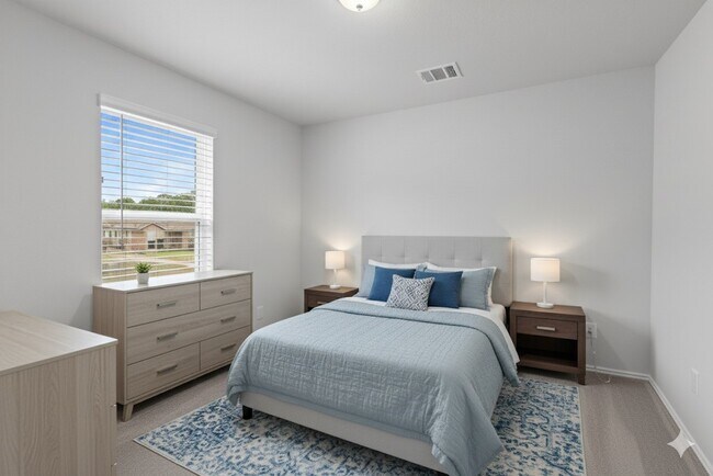 Building Photo - 22927 Great Egret Dr