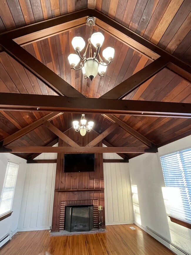 Foto del edificio - 260 N Enola Dr