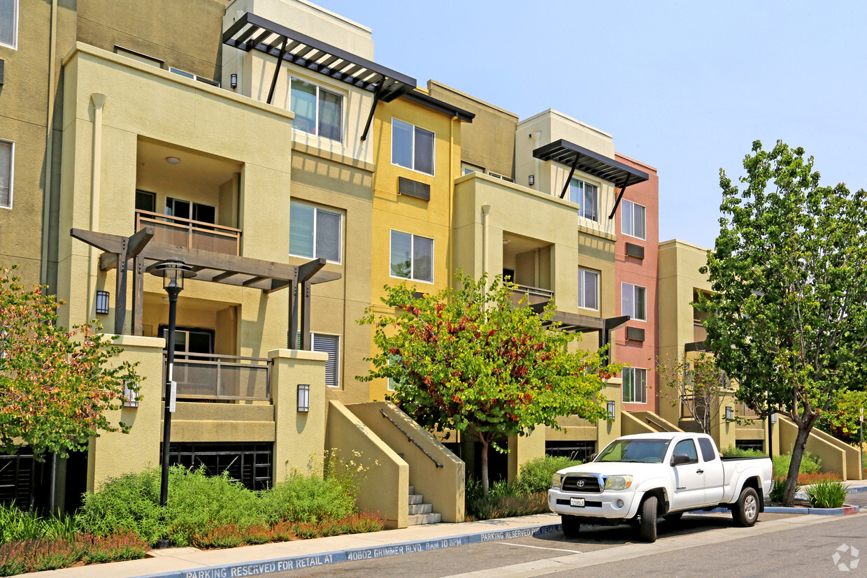 Primary Photo - Irvington Terrace