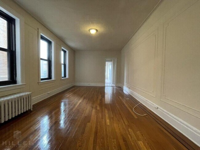 Foto del edificio - 1 bedroom in FLUSHING NY 11358