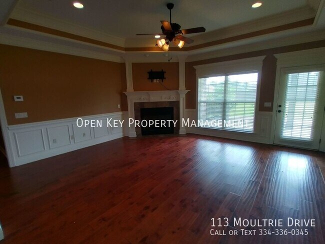 Building Photo - Elegant and Spacious 5 Bed 4 Bath Home on ...