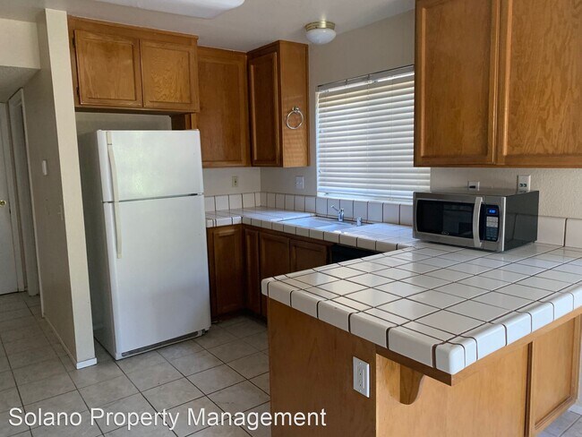 Building Photo - 3 br, 2.5 bath House - 114 Republic Way