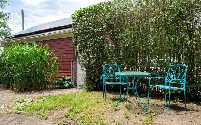 Building Photo - 446 Broadway, B