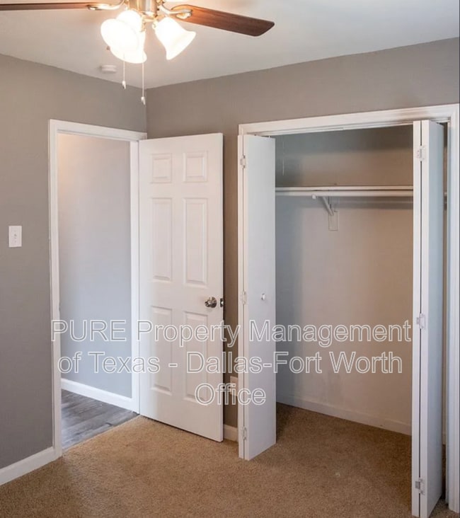 Foto del edificio - 641 Gallant Fox Dr