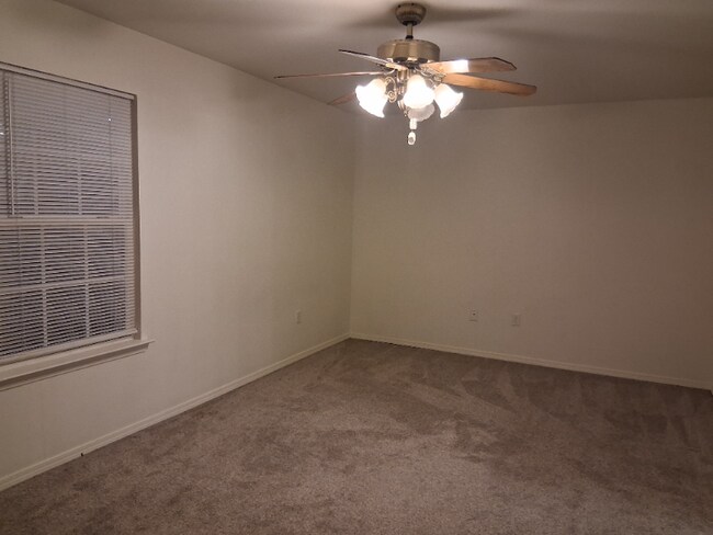 Foto del edificio - 316 Ewalt Ave