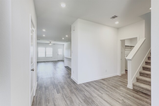 Foto del edificio - 3918 Windy Whisper Dr