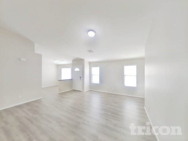 Building Photo - 7739 Whitesboro Ct