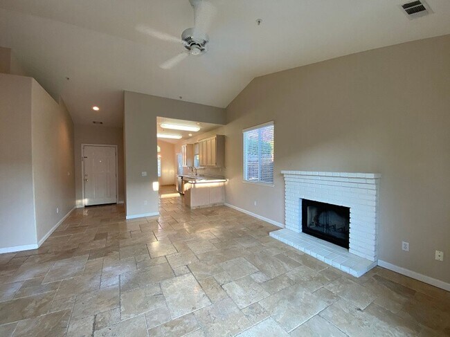 Foto del edificio - Beautiful Three Bedroom Single Level Napa Home