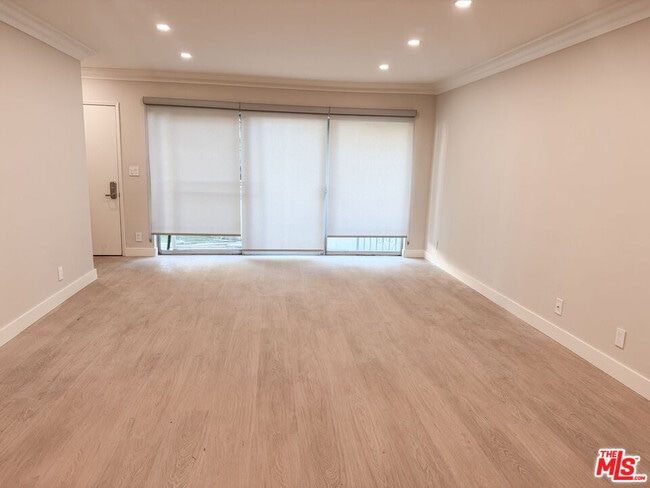 Foto del edificio - 1117 S Bedford St