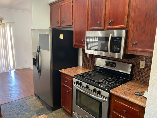 Building Photo - Upgraded 3 bedroom in Bonita with Amazing ...