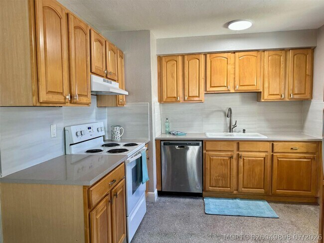 Foto del edificio - 2624 NE 8th Ct