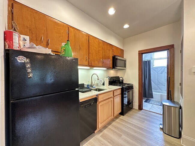 Foto del edificio - 2821 W Shakespeare Ave